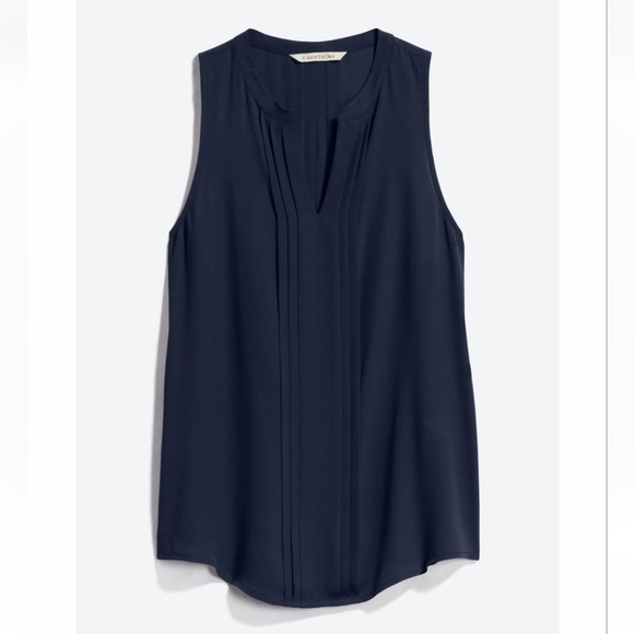 41‎ Hawthorn Breyson Pleat Detail Split Neck Blouse Size XSP (Fits like a S) - Picture 1 of 4